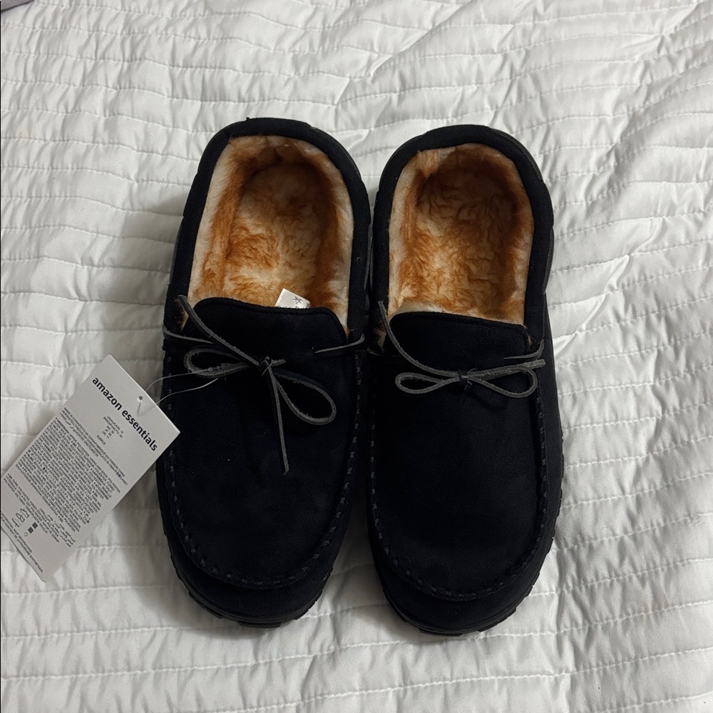 NWT Black Suede Moccasin Slippers with Faux Fur Lining